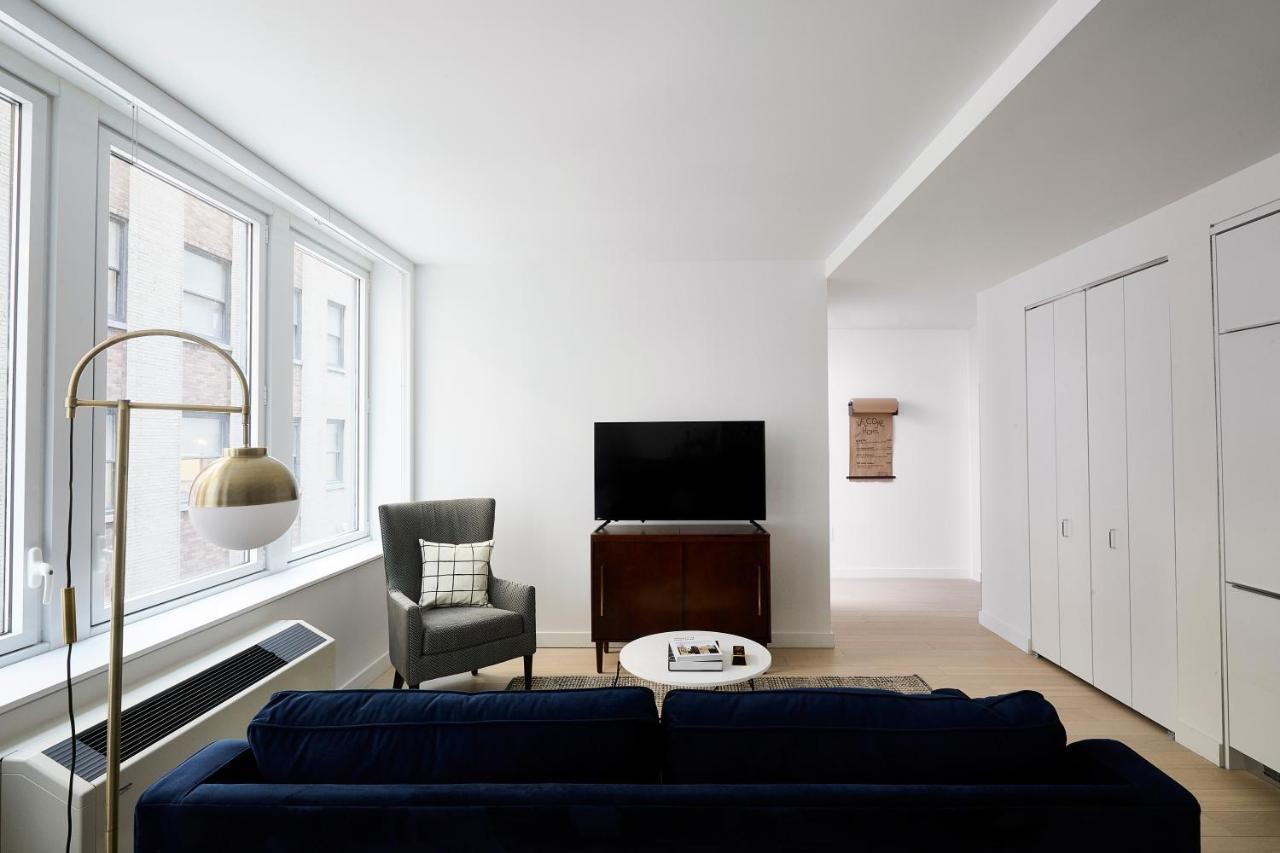 Sonder — Stock Exchange New York City Room photo