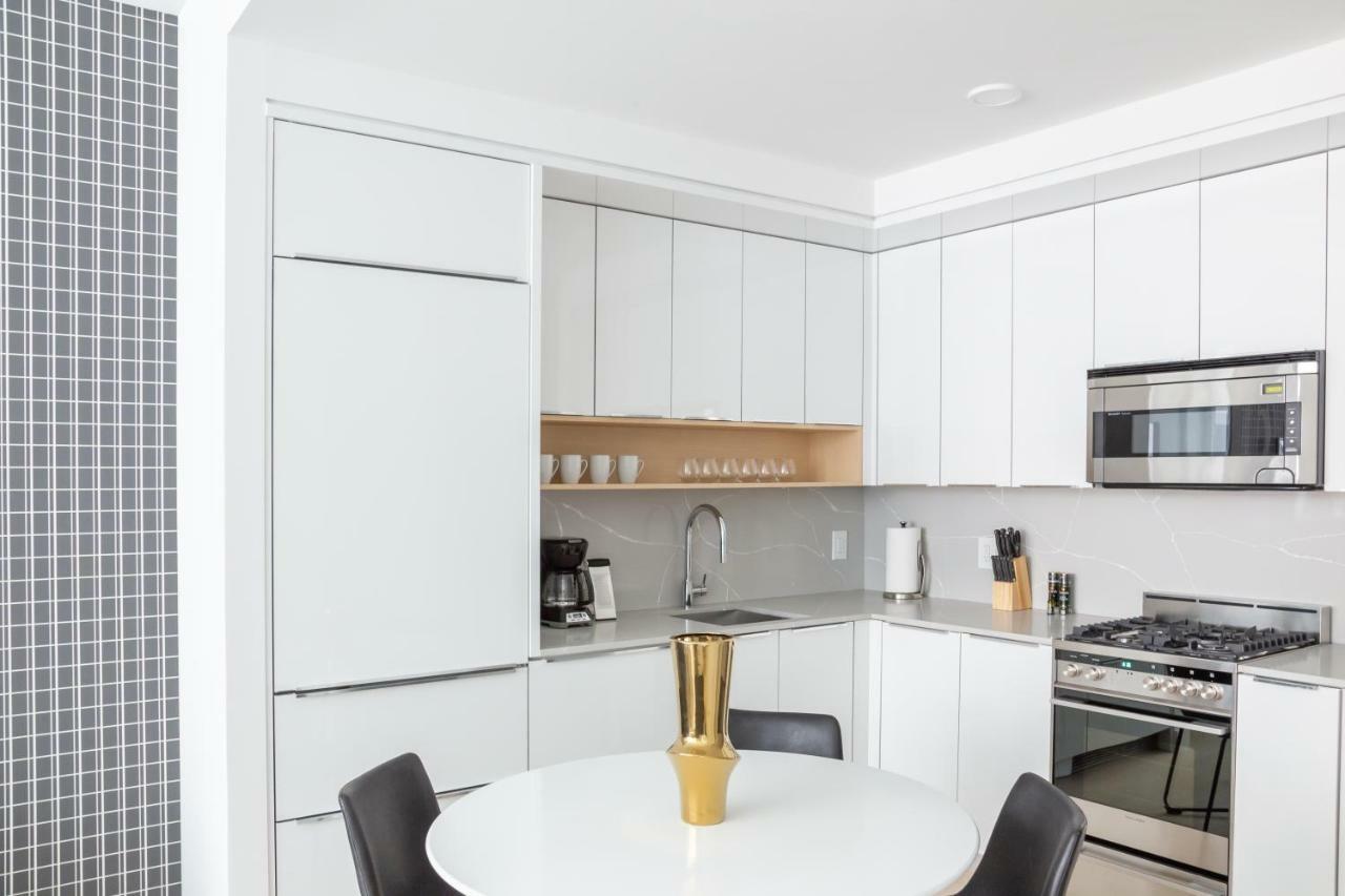Sonder — Stock Exchange New York City Room photo