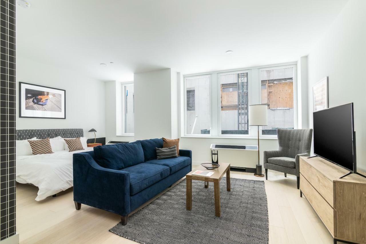 Sonder — Stock Exchange New York City Room photo