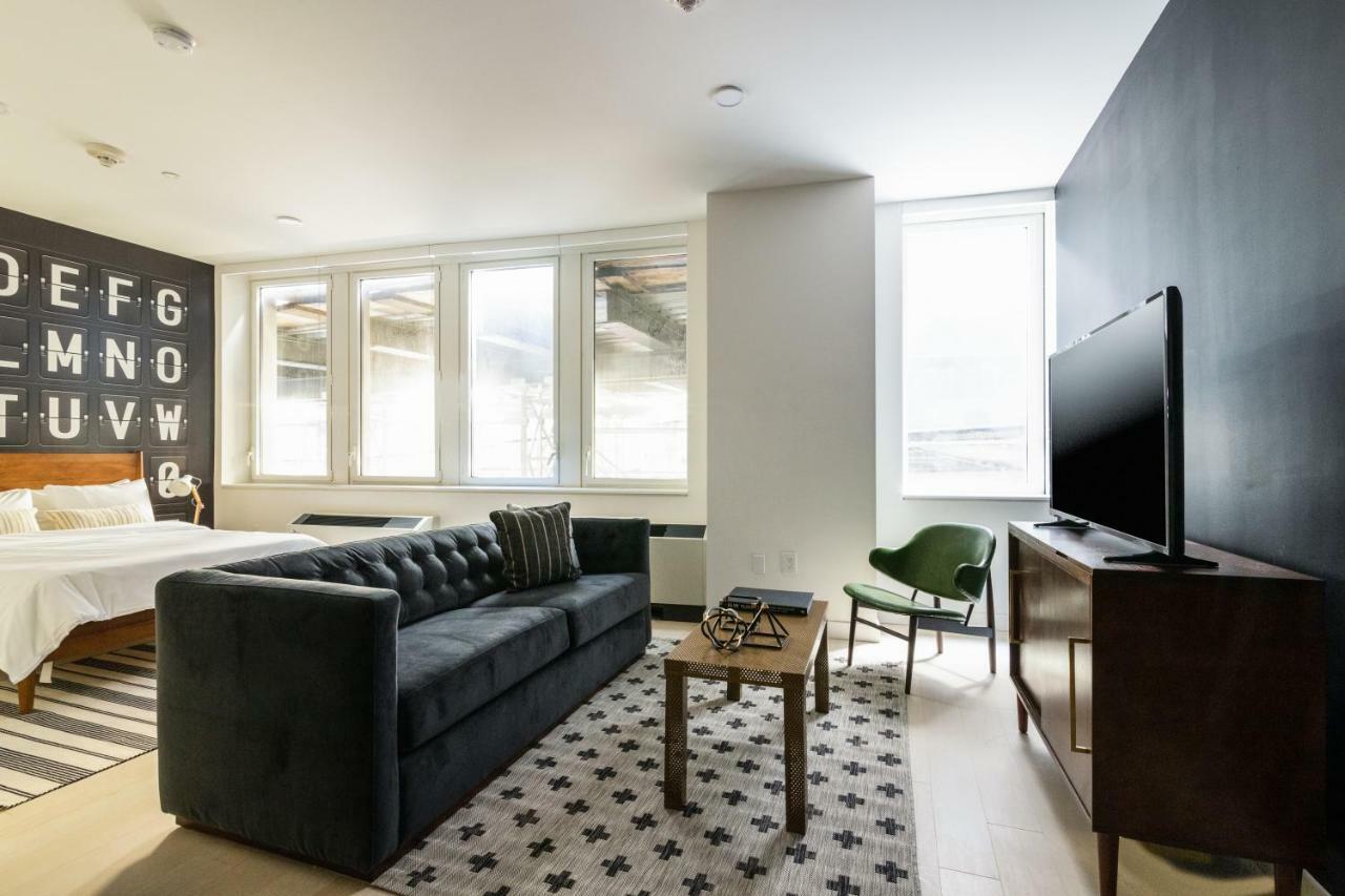 Sonder — Stock Exchange New York City Room photo